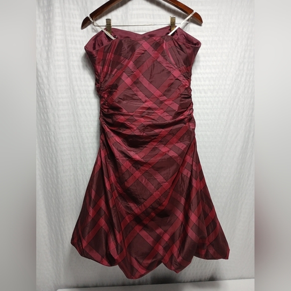 Kay Unger Silk Taffeta Bubble Hem Mini Dress. Size 14 - Picture 4 of 11